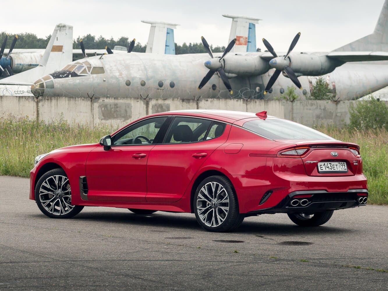 Kia Stinger I Лифтбек, фото 19