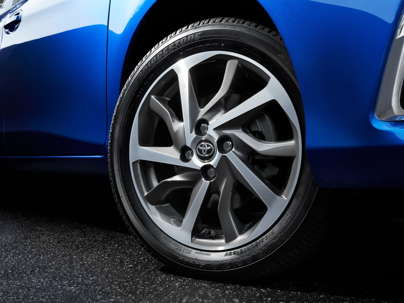 Toyota Yaris III Рестайлинг 2 Хэтчбек 5 дв., фото 17