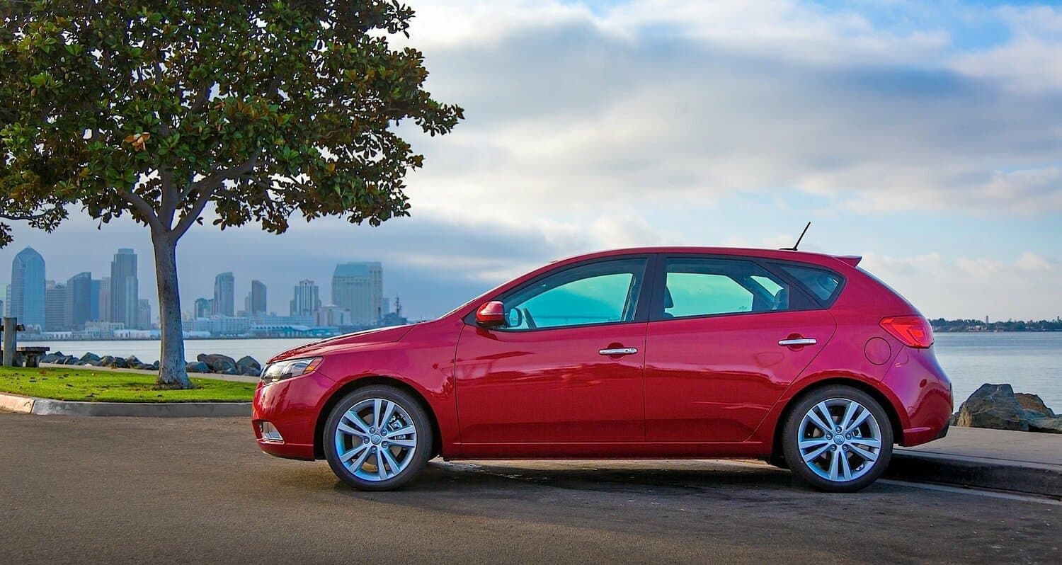 Kia Cerato II Хэтчбек 5 дв., фото 2