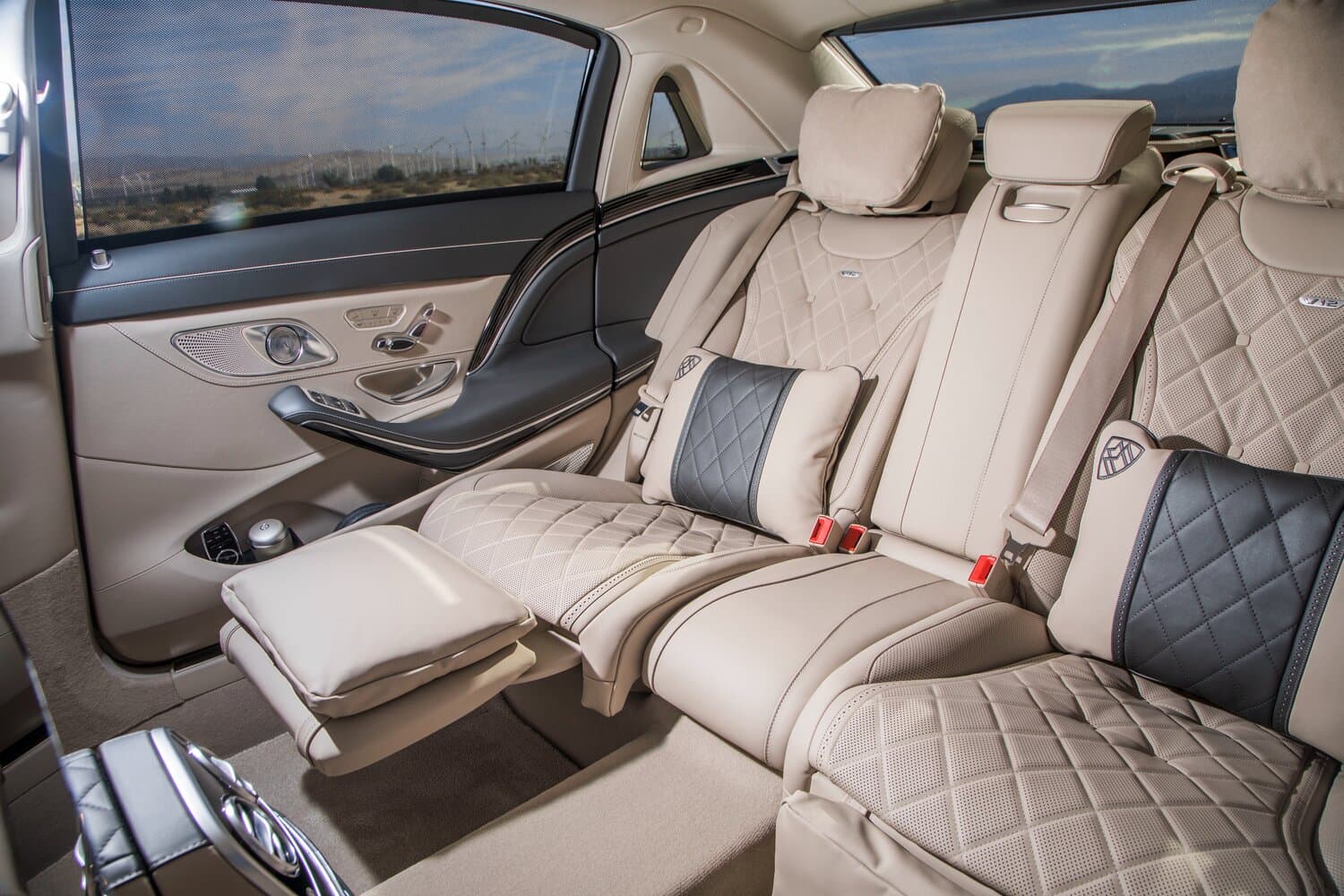 Mercedes-Benz Maybach S-Class I (X222) Рестайлинг Седан, фото 10