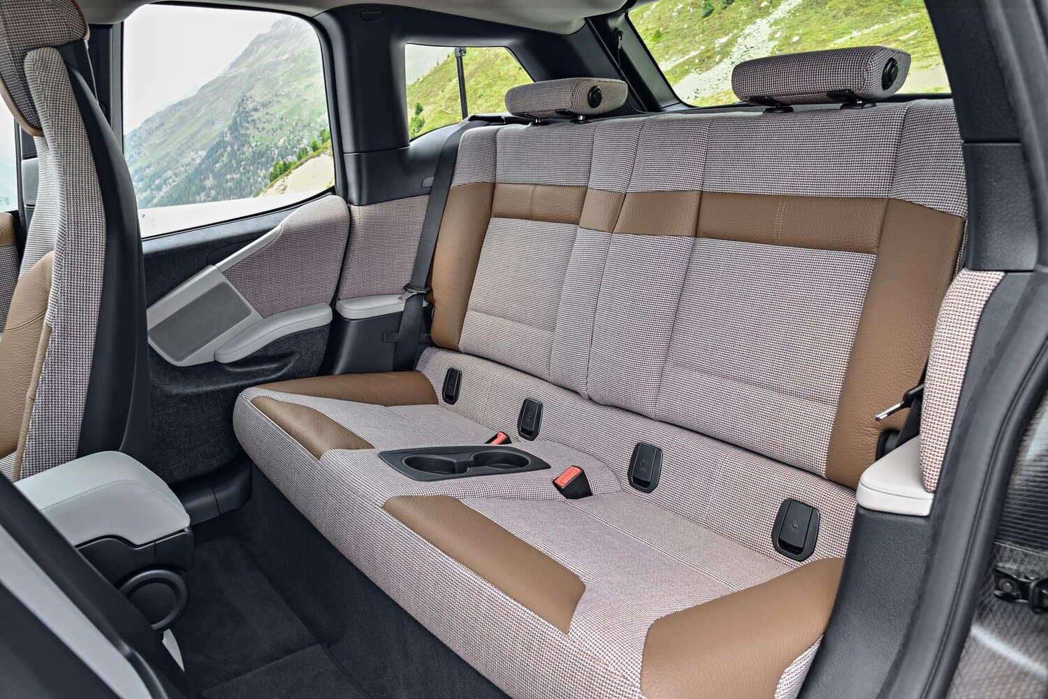 BMW i3 I (I01) Рестайлинг Хэтчбек 5 дв., фото 10