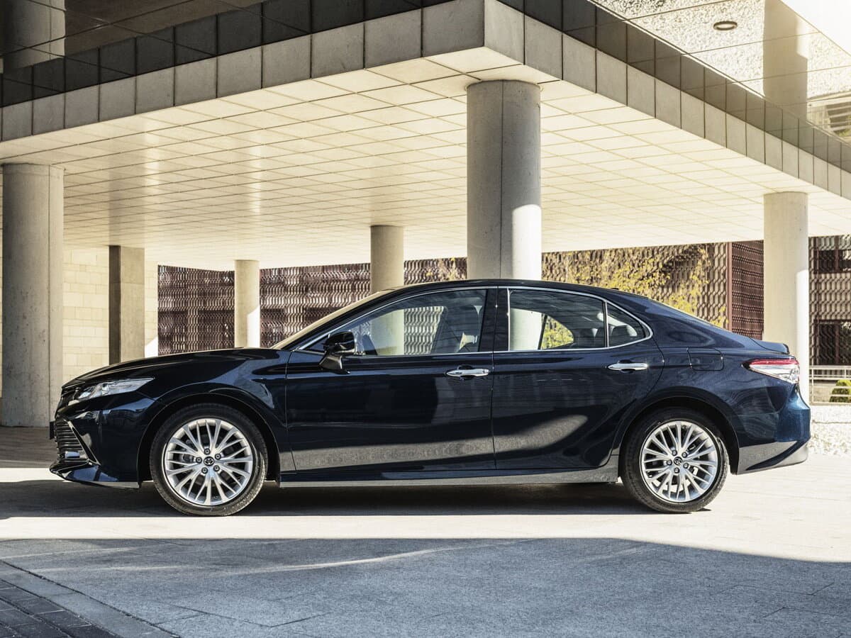 Toyota Camry VIII (XV70) Седан, фото 2