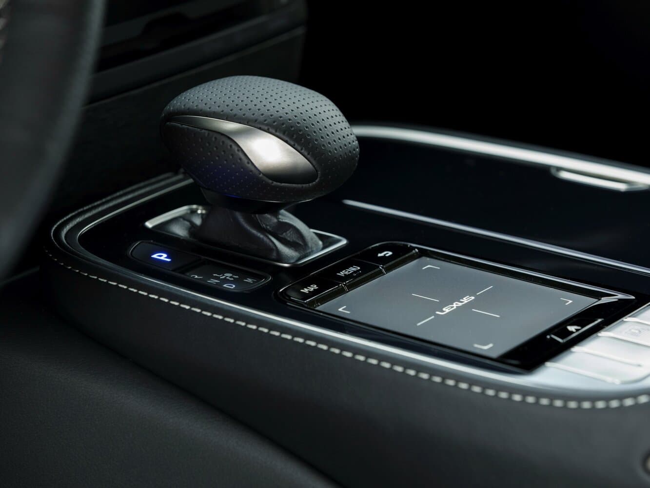 Lexus LS V Седан, фото 13