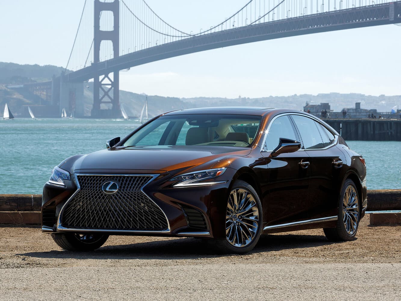 Lexus LS V