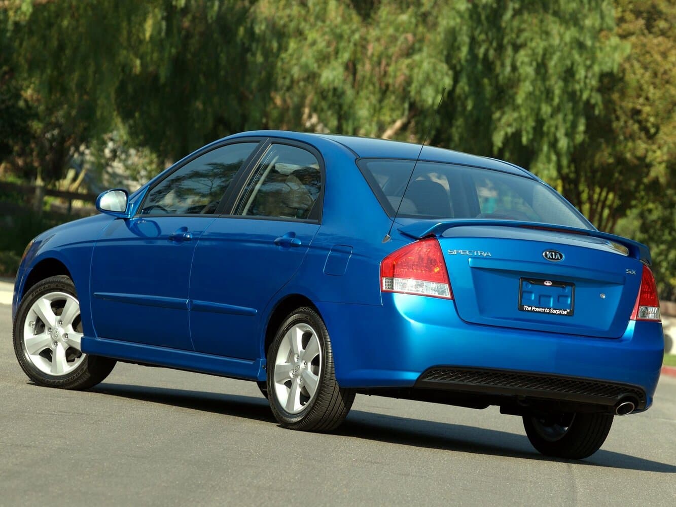 Kia Spectra II Седан, фото 4