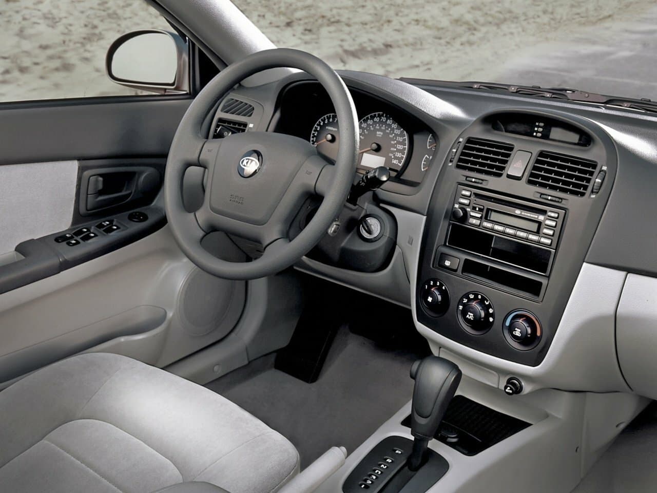 Kia Spectra II Седан, фото 6
