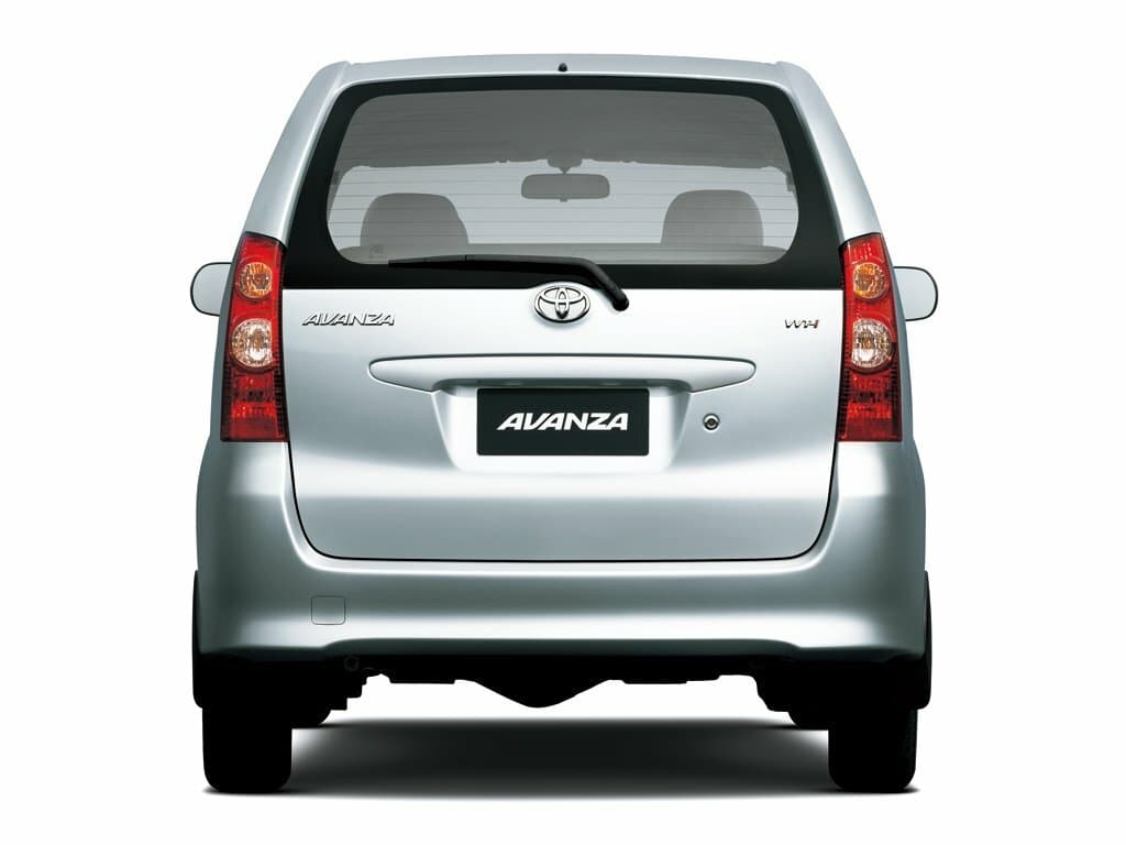 Toyota Avanza I Минивэн, фото 4