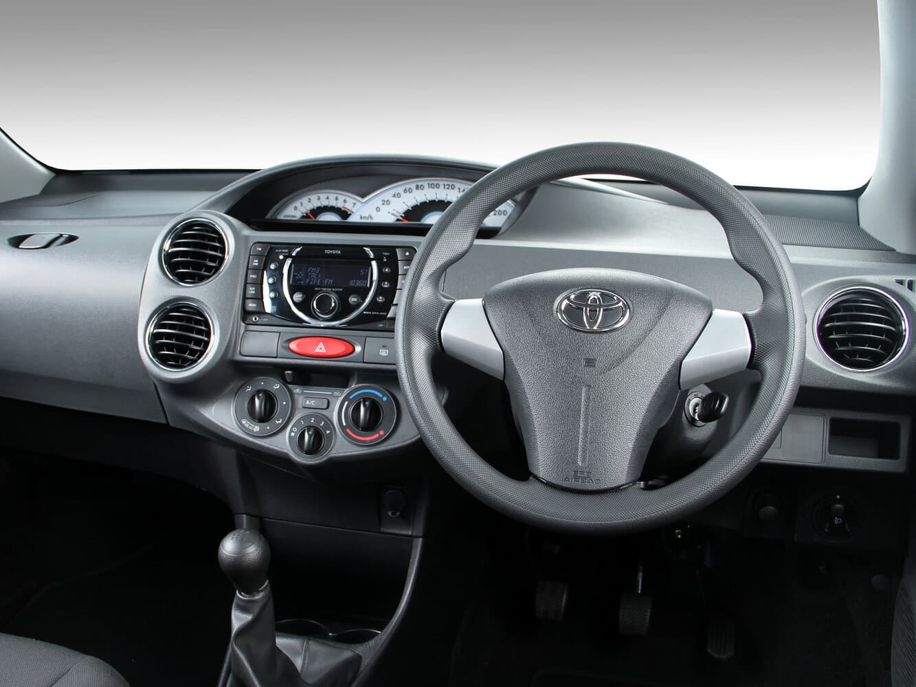 Toyota Etios I Седан, фото 4