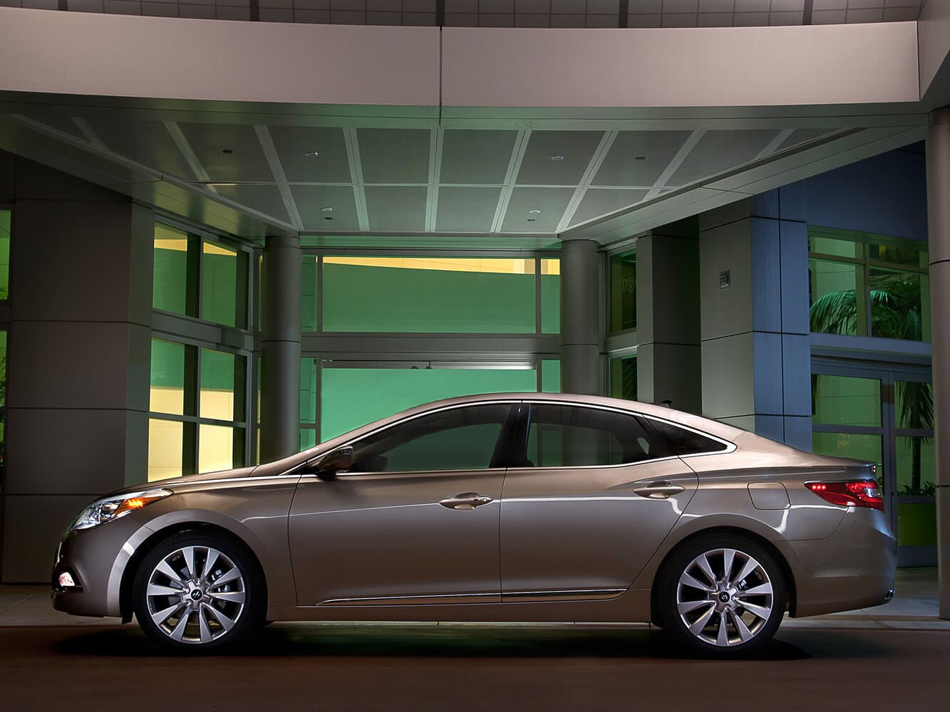 Hyundai Azera II Седан, фото 2
