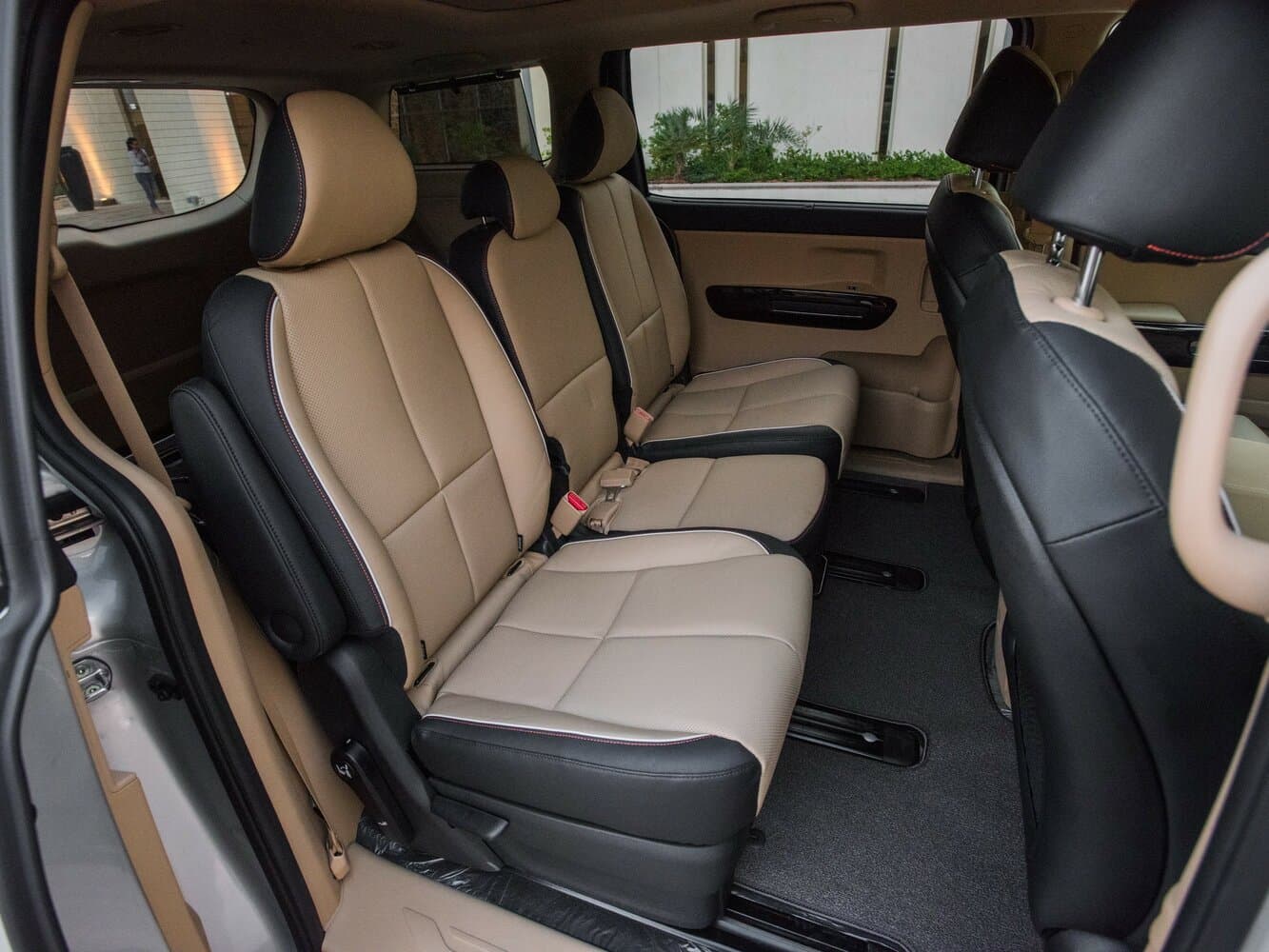 Kia Carnival III Минивэн, фото 7