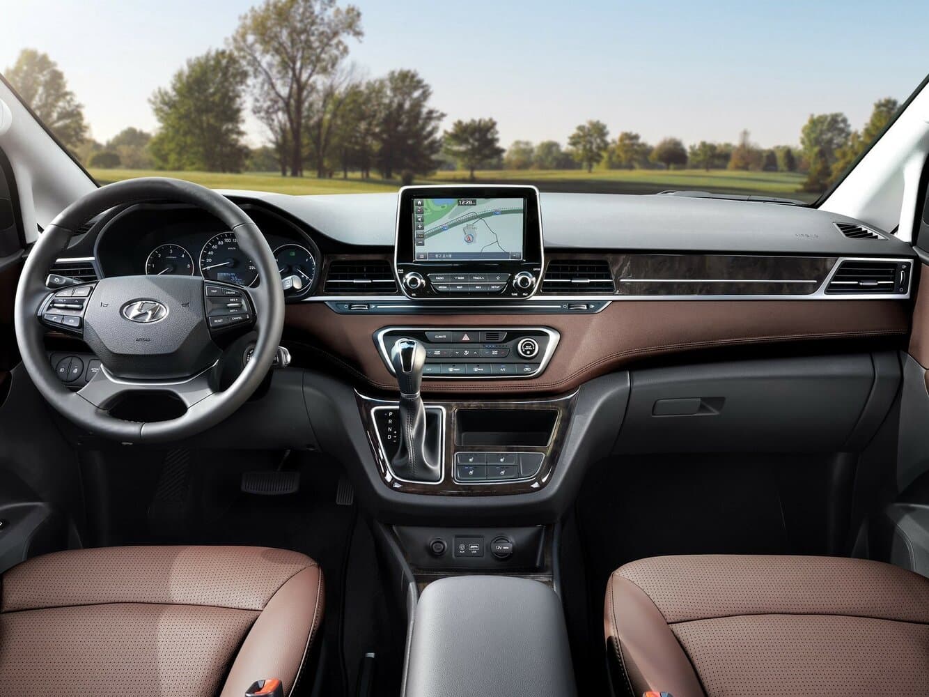 Hyundai Grand Starex I Рестайлинг 2 Минивэн, фото 3