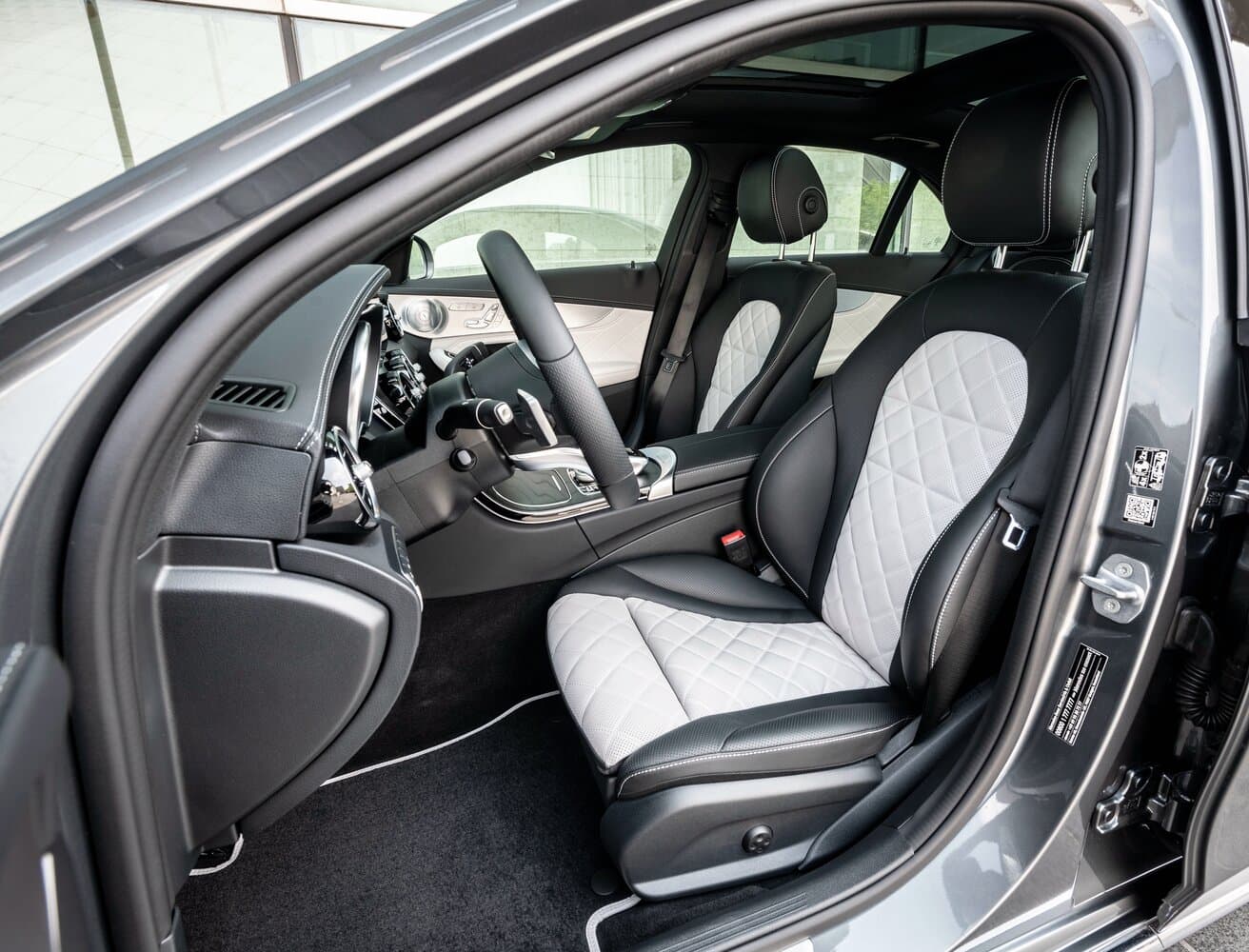 Mercedes-Benz C-Class IV (W205) Рестайлинг Седан, фото 11