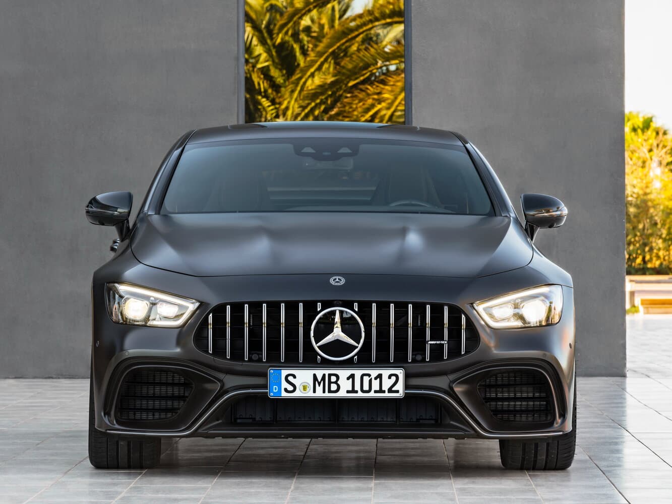 Mercedes-Benz AMG GT I Рестайлинг Лифтбек, фото 3