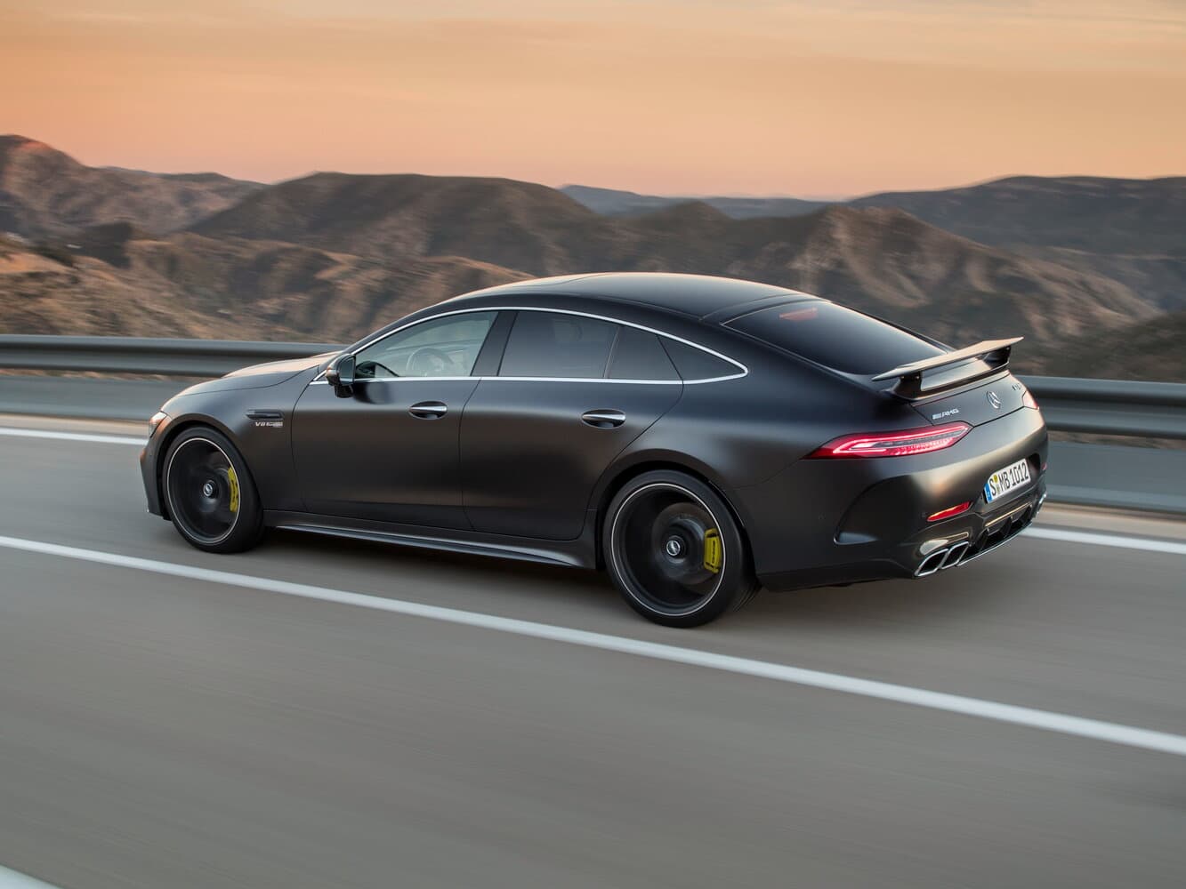 Mercedes-Benz AMG GT I Рестайлинг Лифтбек, фото 2