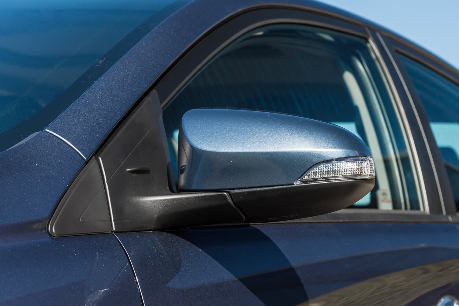 Toyota Yaris XP150 Рестайлинг Седан, фото 12