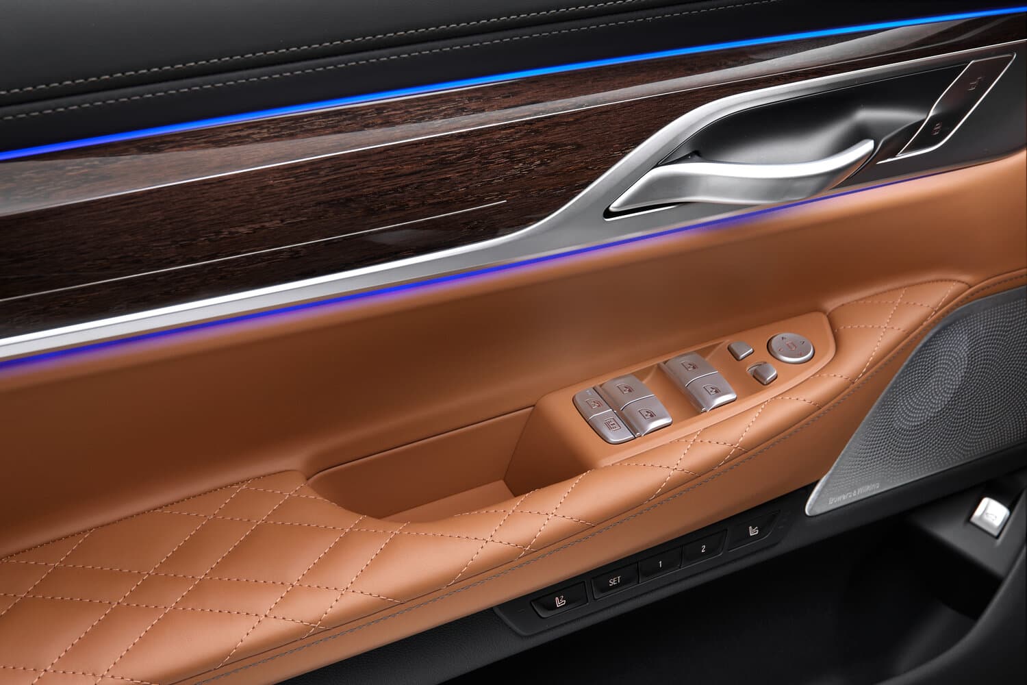 BMW 7 series VI (G11/G12) Рестайлинг Седан Long, фото 7