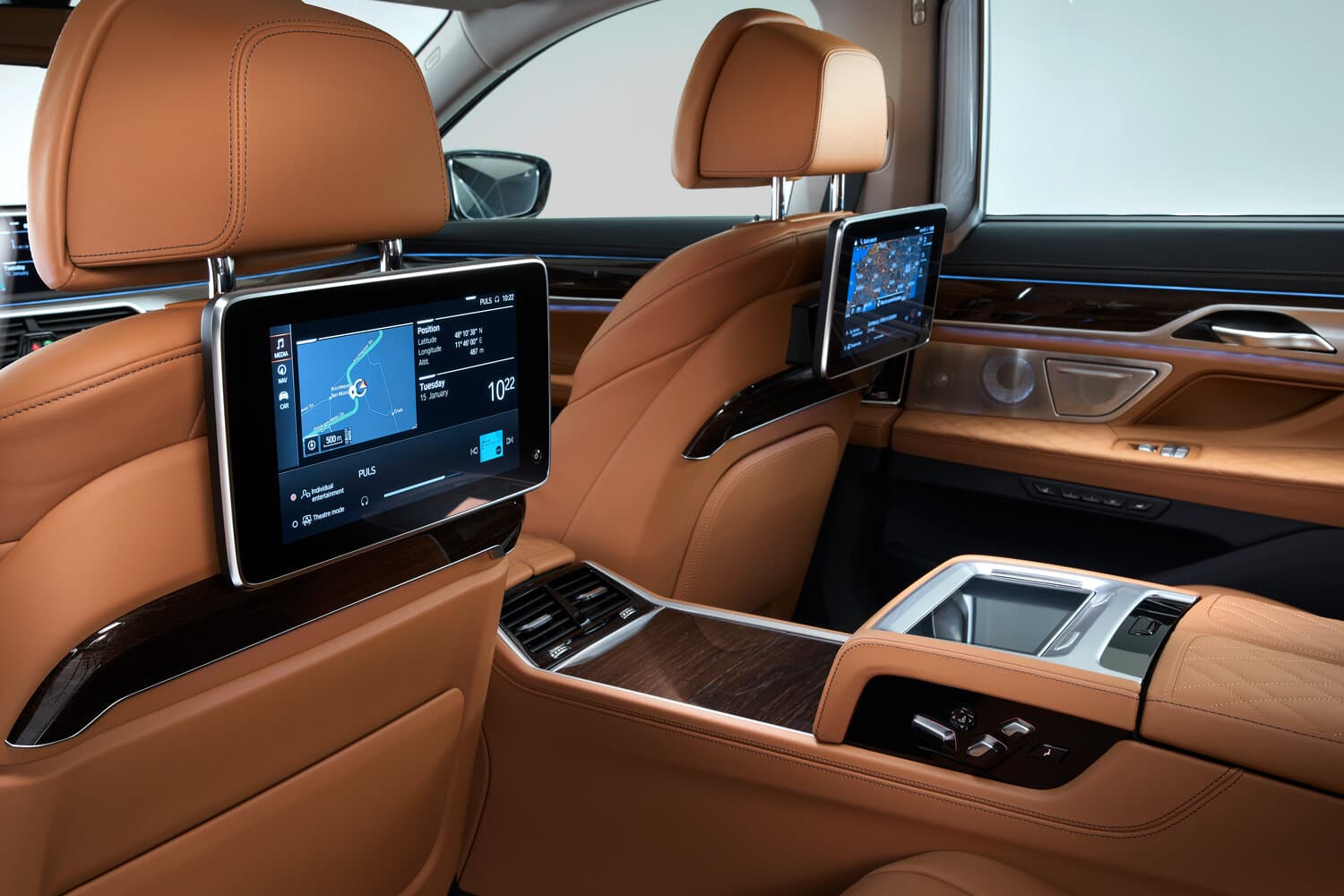 BMW 7 series VI (G11/G12) Рестайлинг Седан Long, фото 15