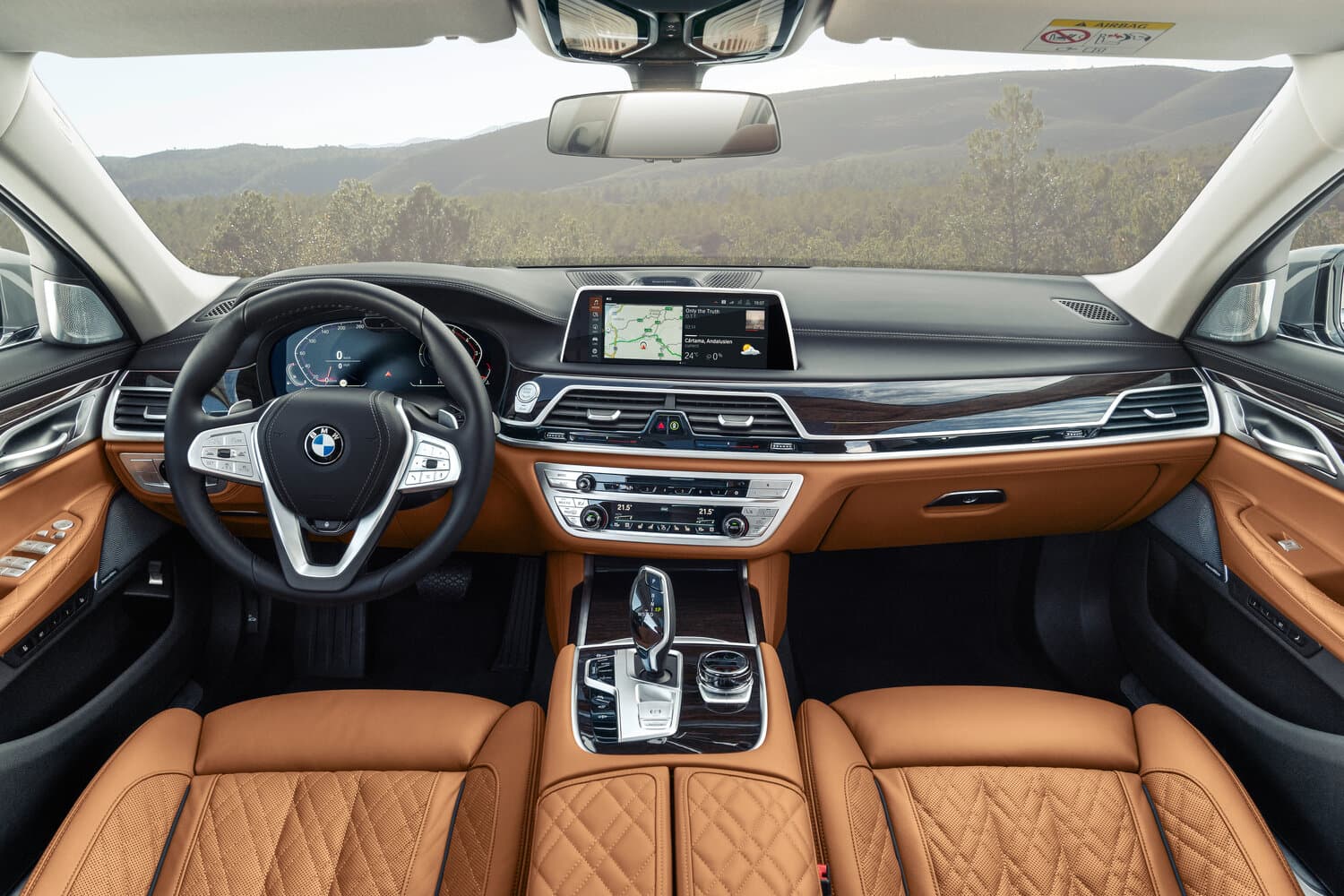 BMW 7 series VI (G11/G12) Рестайлинг Седан Long, фото 6