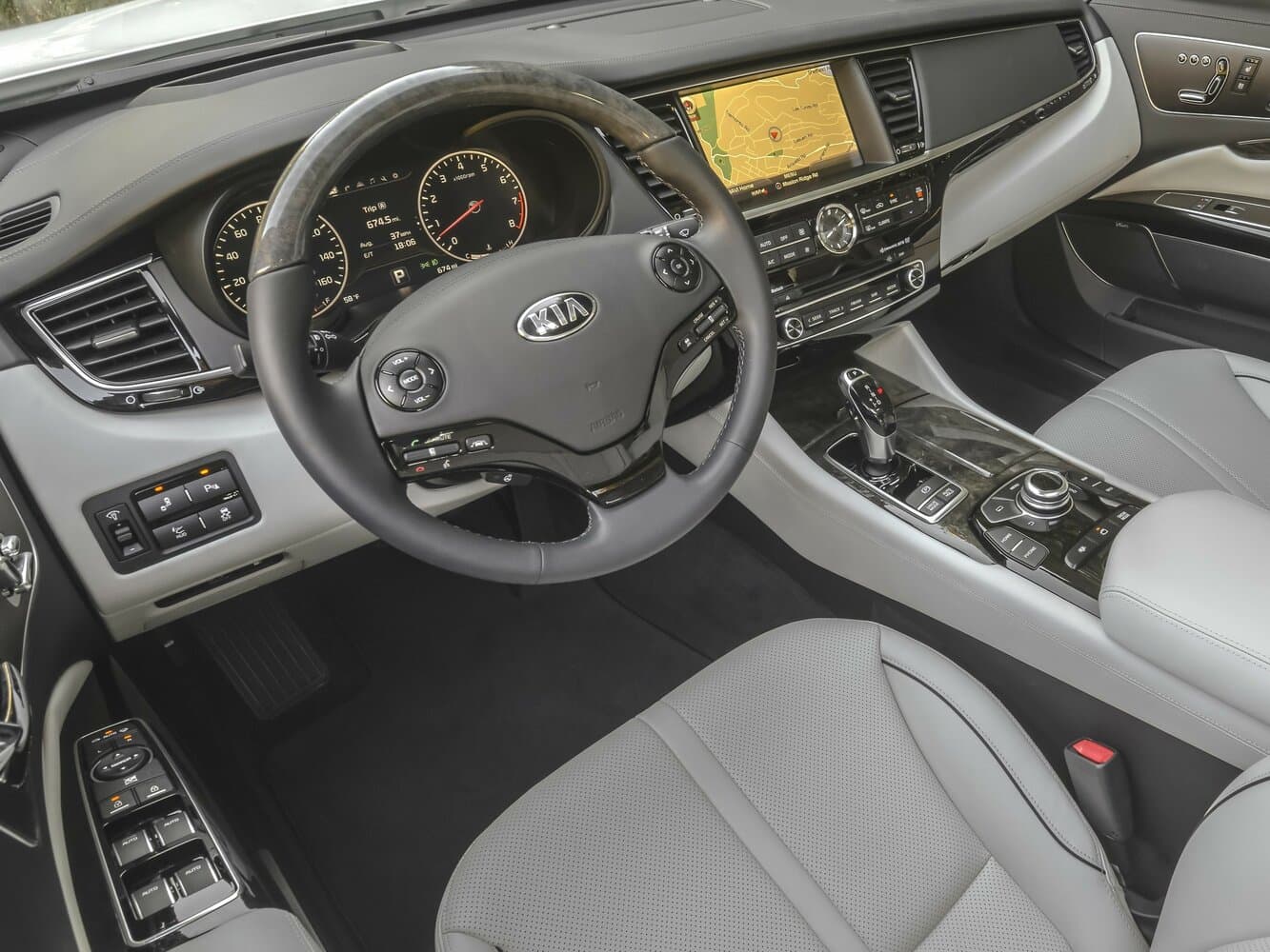 Kia K900 I Седан, фото 5