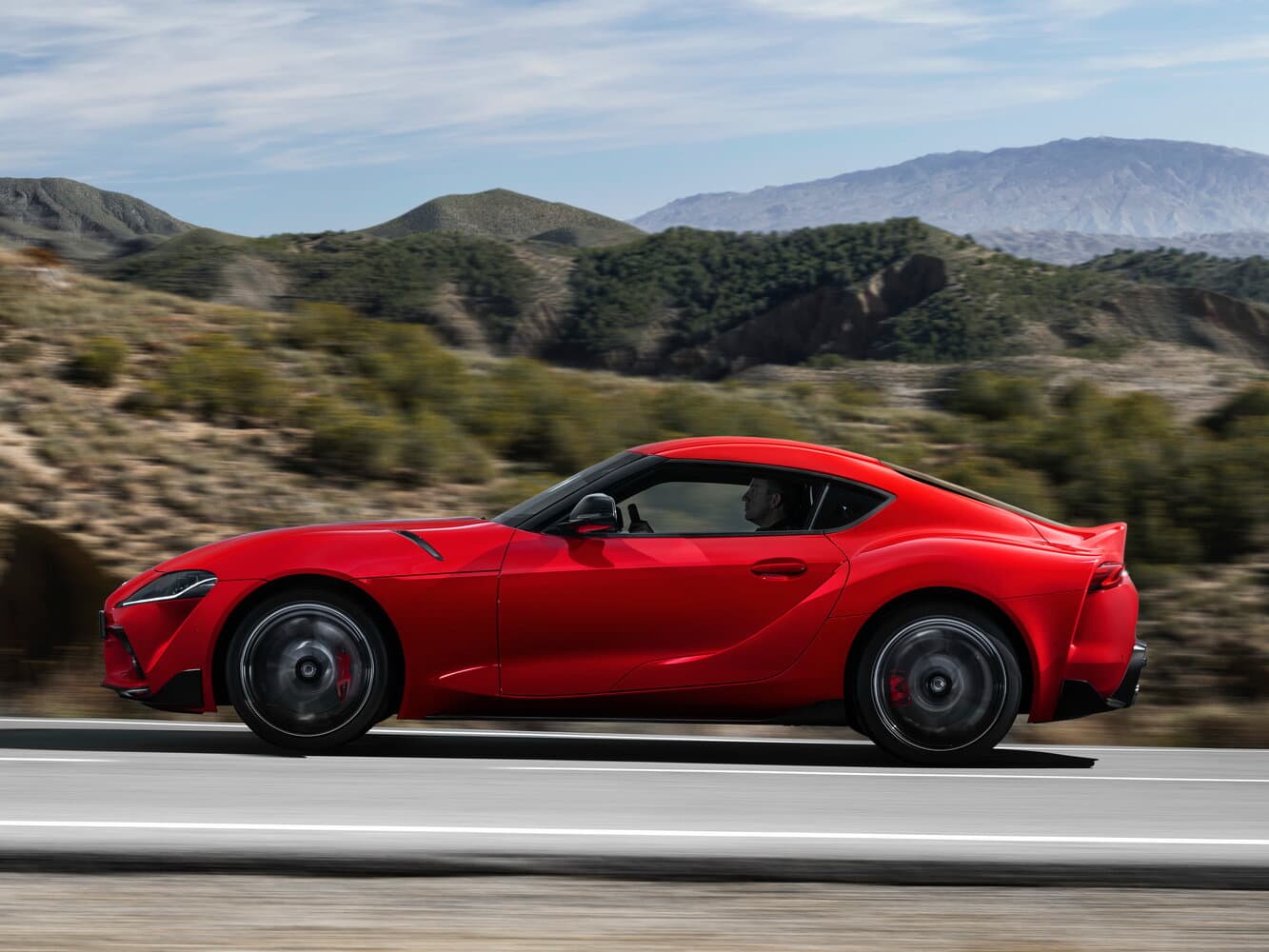 Toyota Supra V (A90) Купе, фото 2