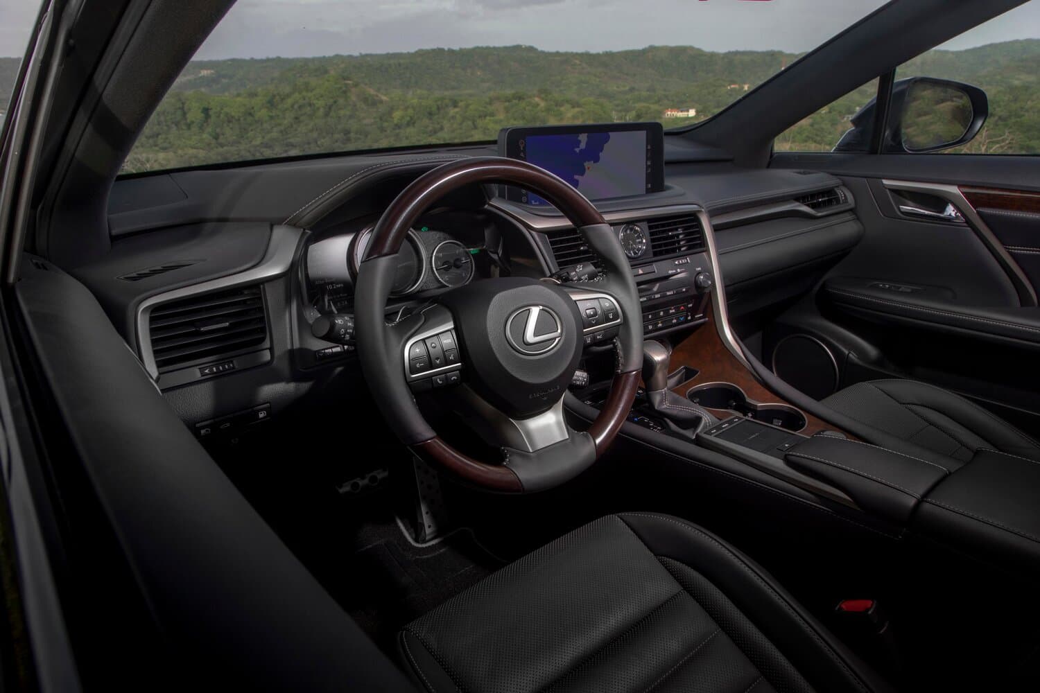 Lexus RX IV Рестайлинг Внедорожник 5 дв., фото 12