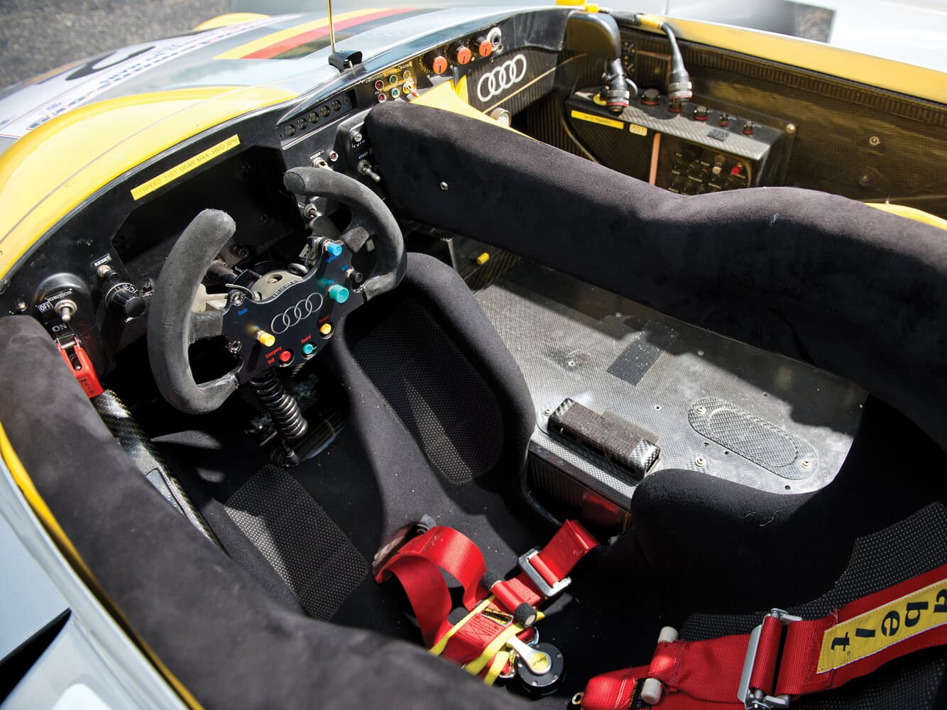 Audi R8 LMP