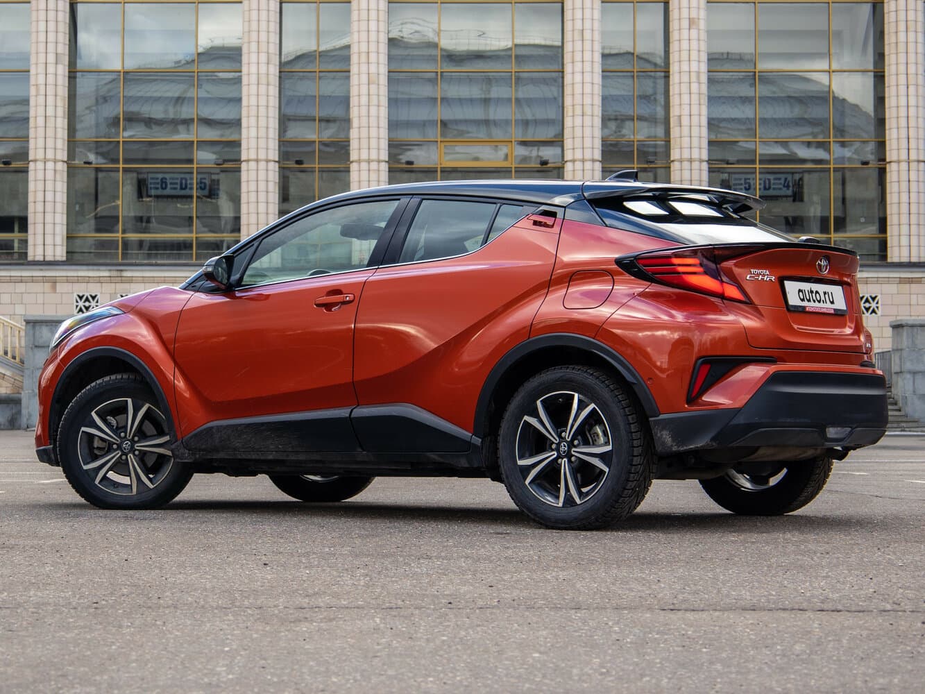Toyota C-HR I Рестайлинг Внедорожник 5 дв., фото 20