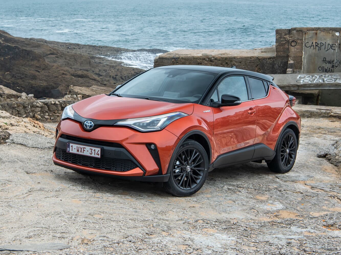 Toyota C-HR I Рестайлинг Внедорожник 5 дв., фото 1