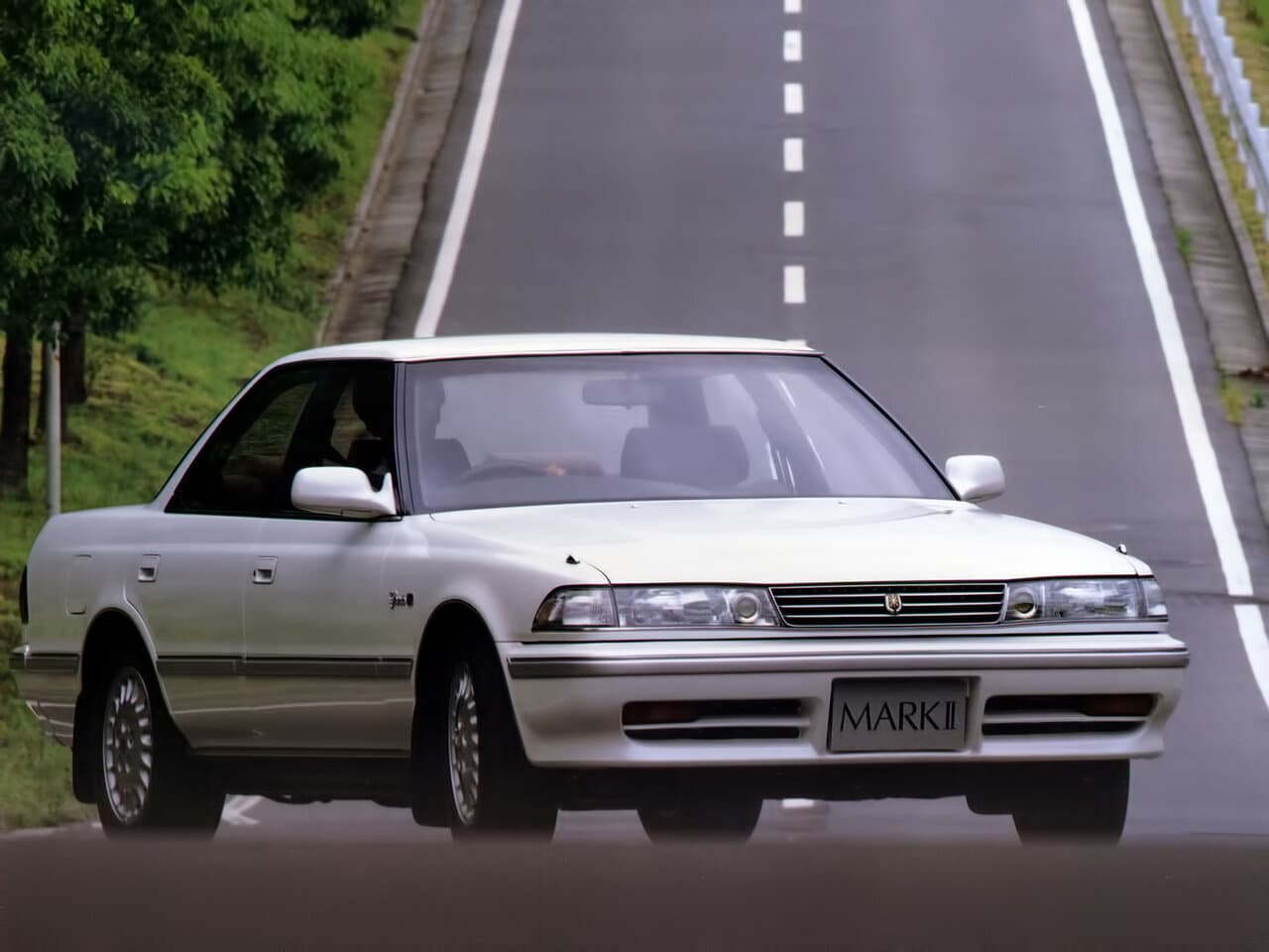 Toyota Mark II VI (X80) Седан-хардтоп, фото 3