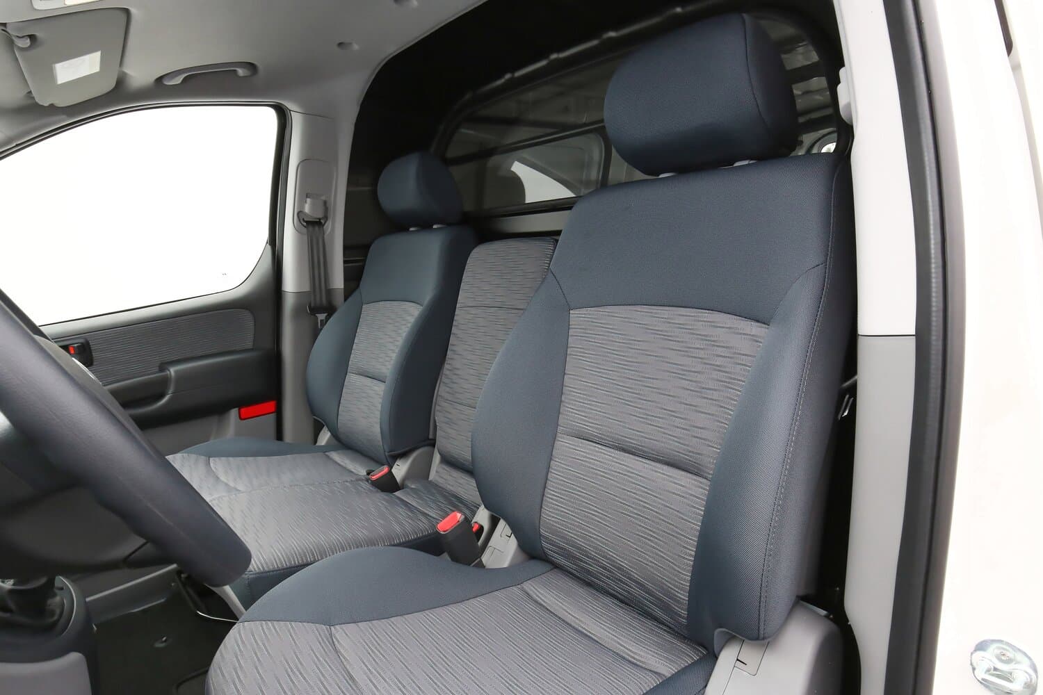 Hyundai H-1 II Рестайлинг Фургон, фото 11