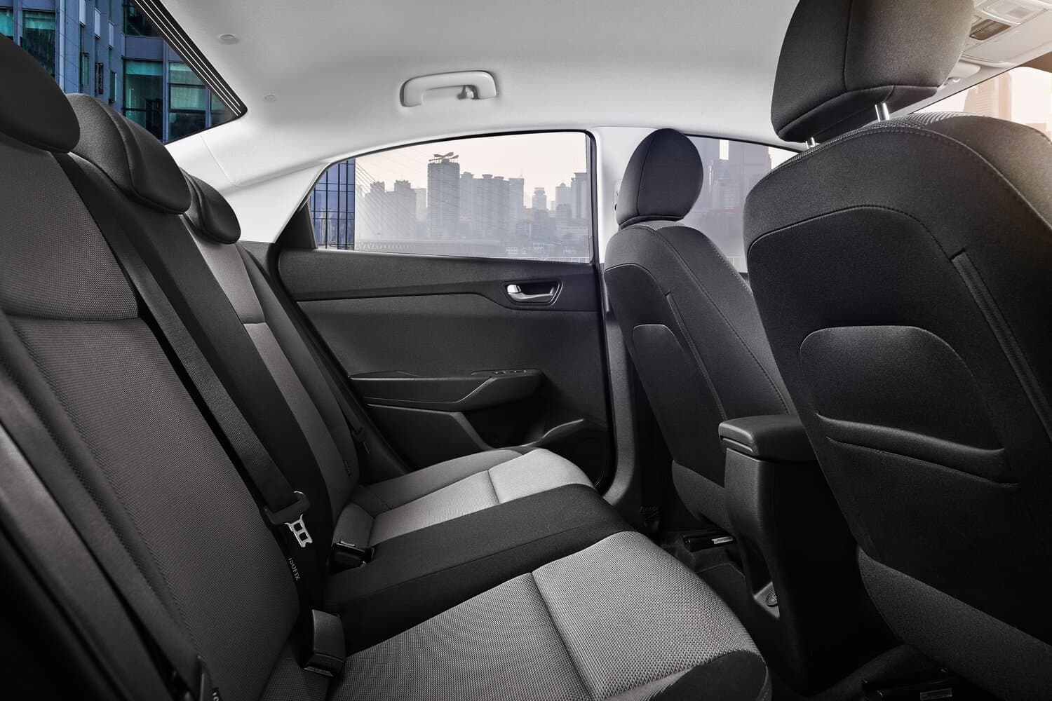 Hyundai Solaris II Рестайлинг Седан, фото 8