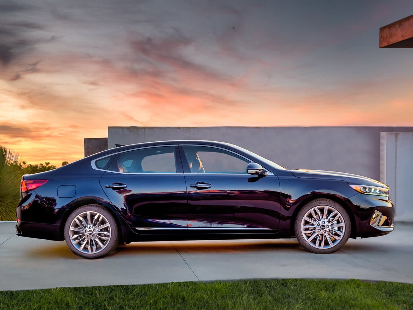 Kia Cadenza II Рестайлинг Седан, фото 2