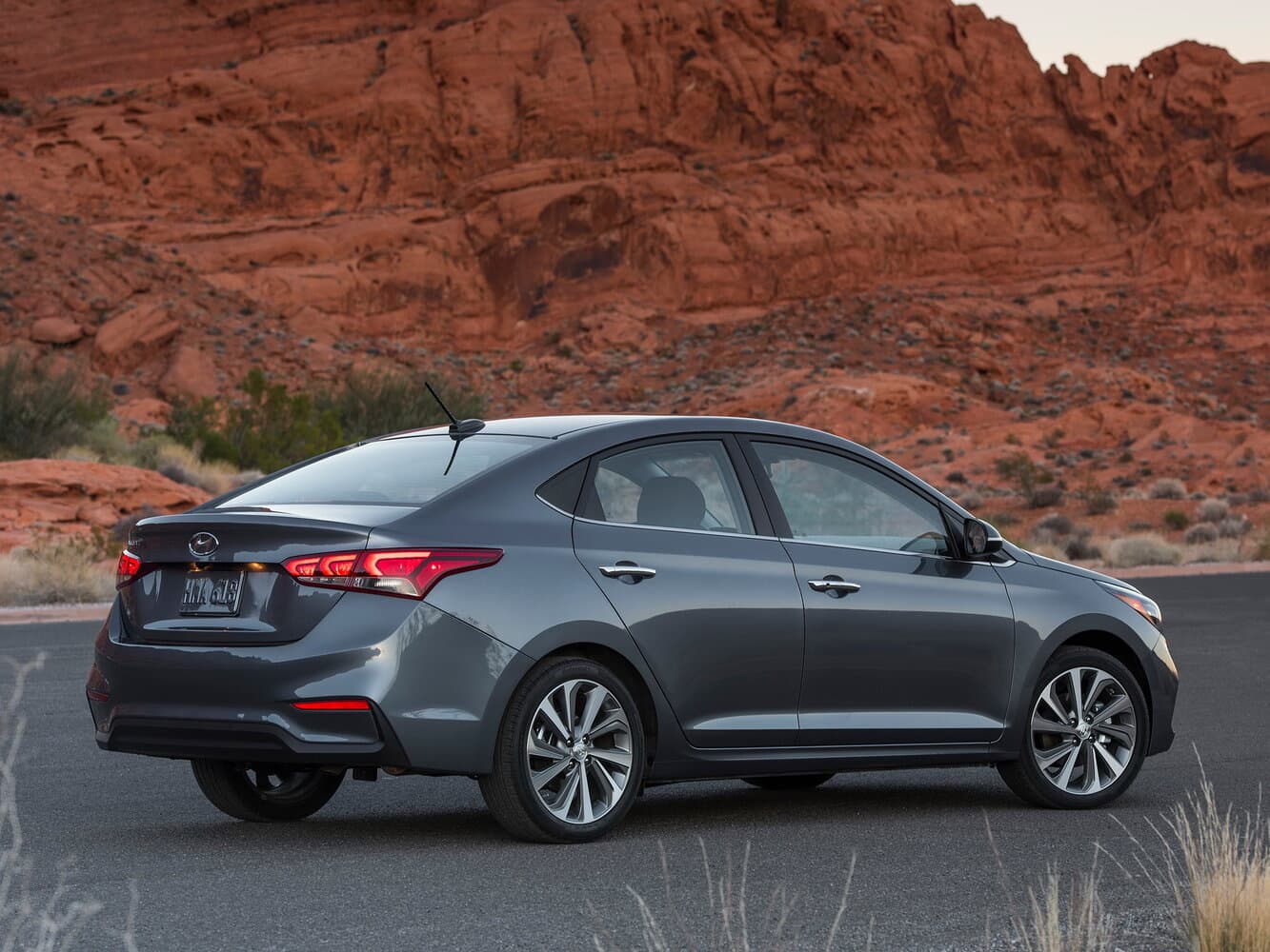 Hyundai Accent V Седан, фото 5
