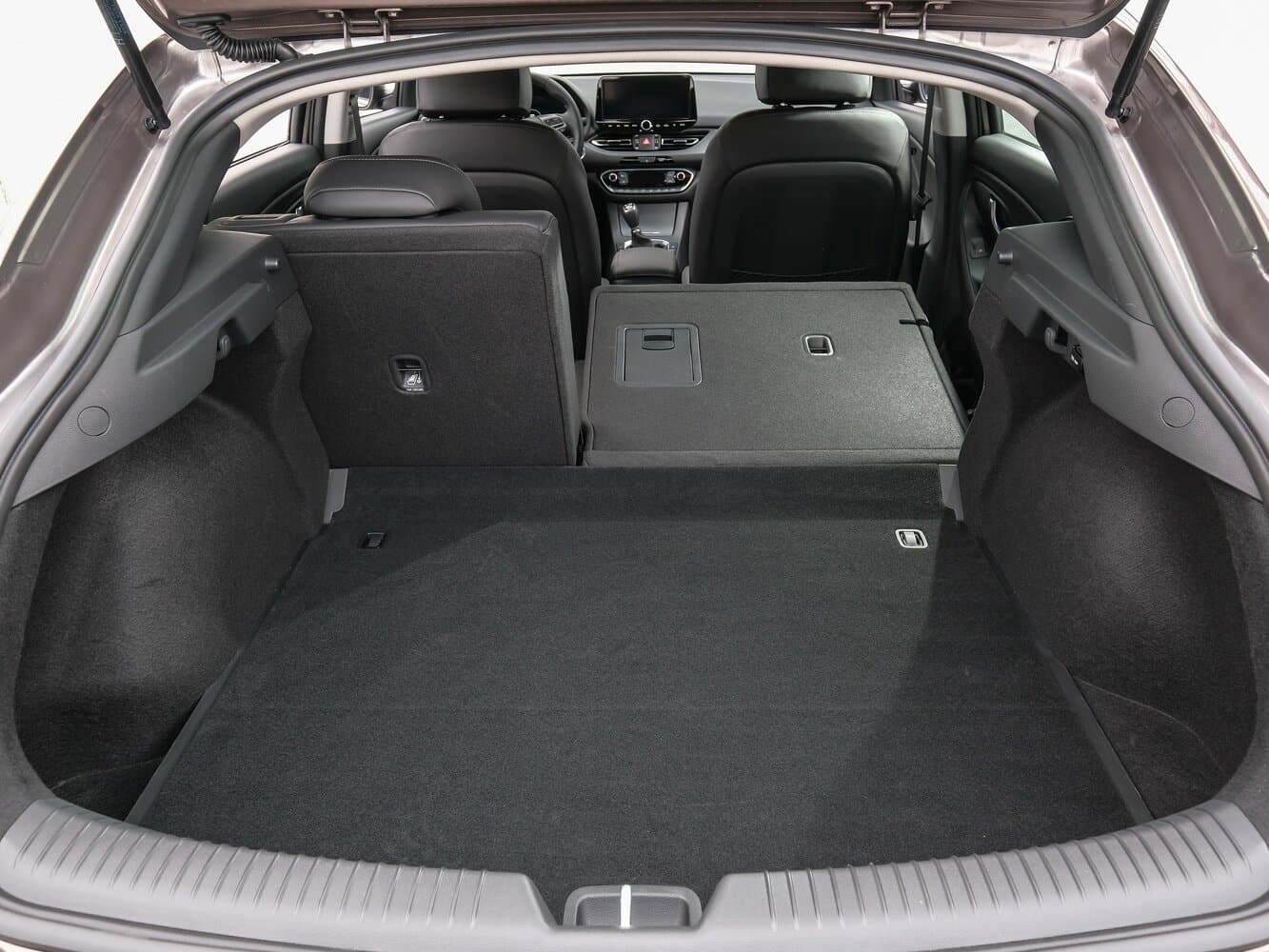 Hyundai i30 III Рестайлинг 2 Фастбек Fastback, фото 19