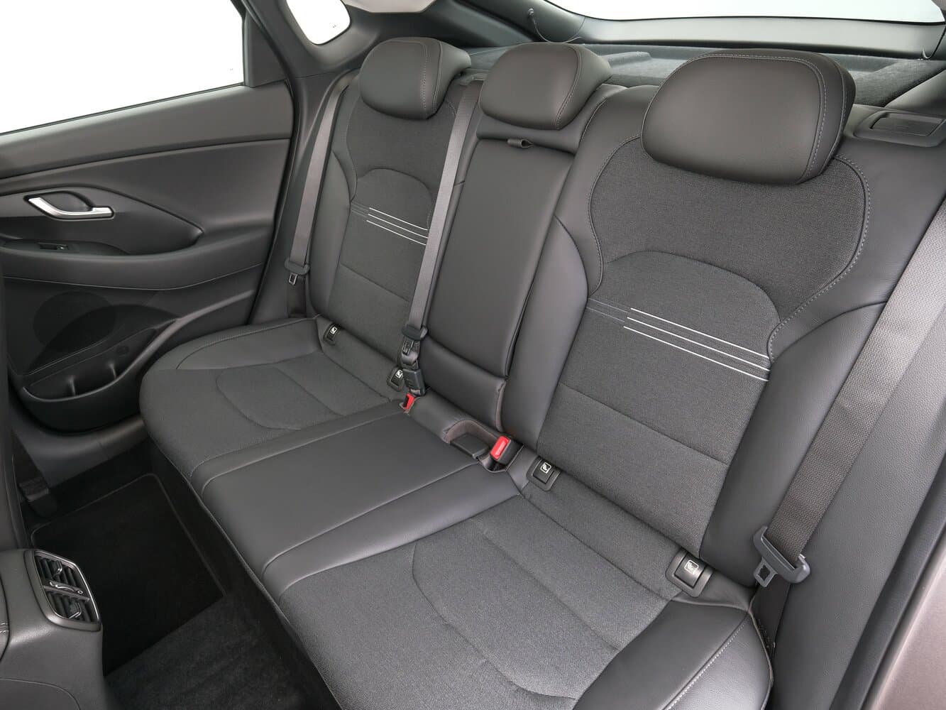 Hyundai i30 III Рестайлинг 2 Фастбек Fastback, фото 11