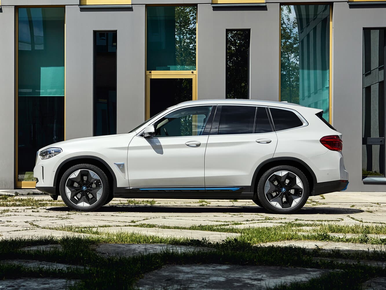 BMW iX3 I (G08) Внедорожник 5 дв., фото 2