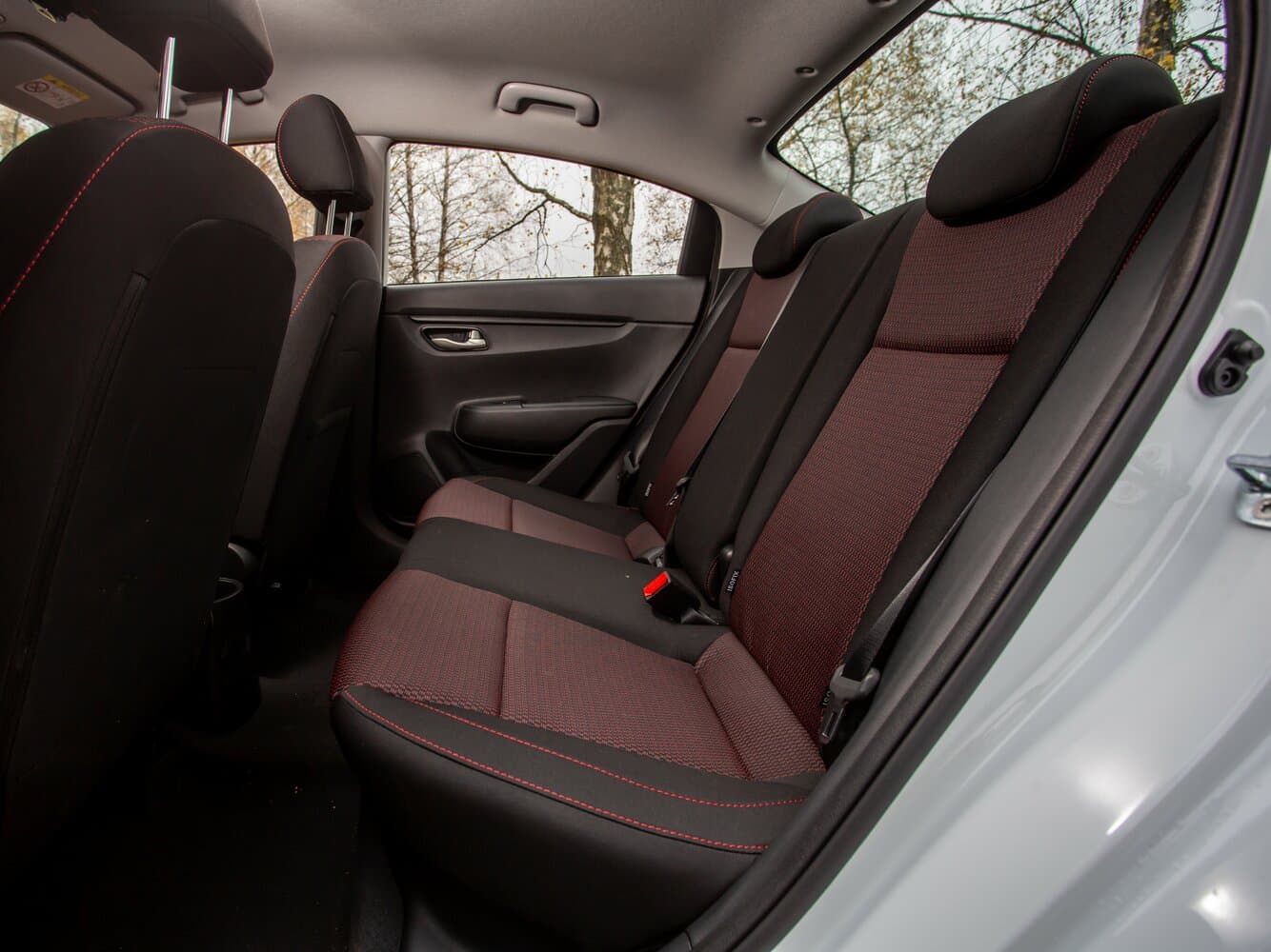 Kia Rio IV Рестайлинг Седан, фото 25