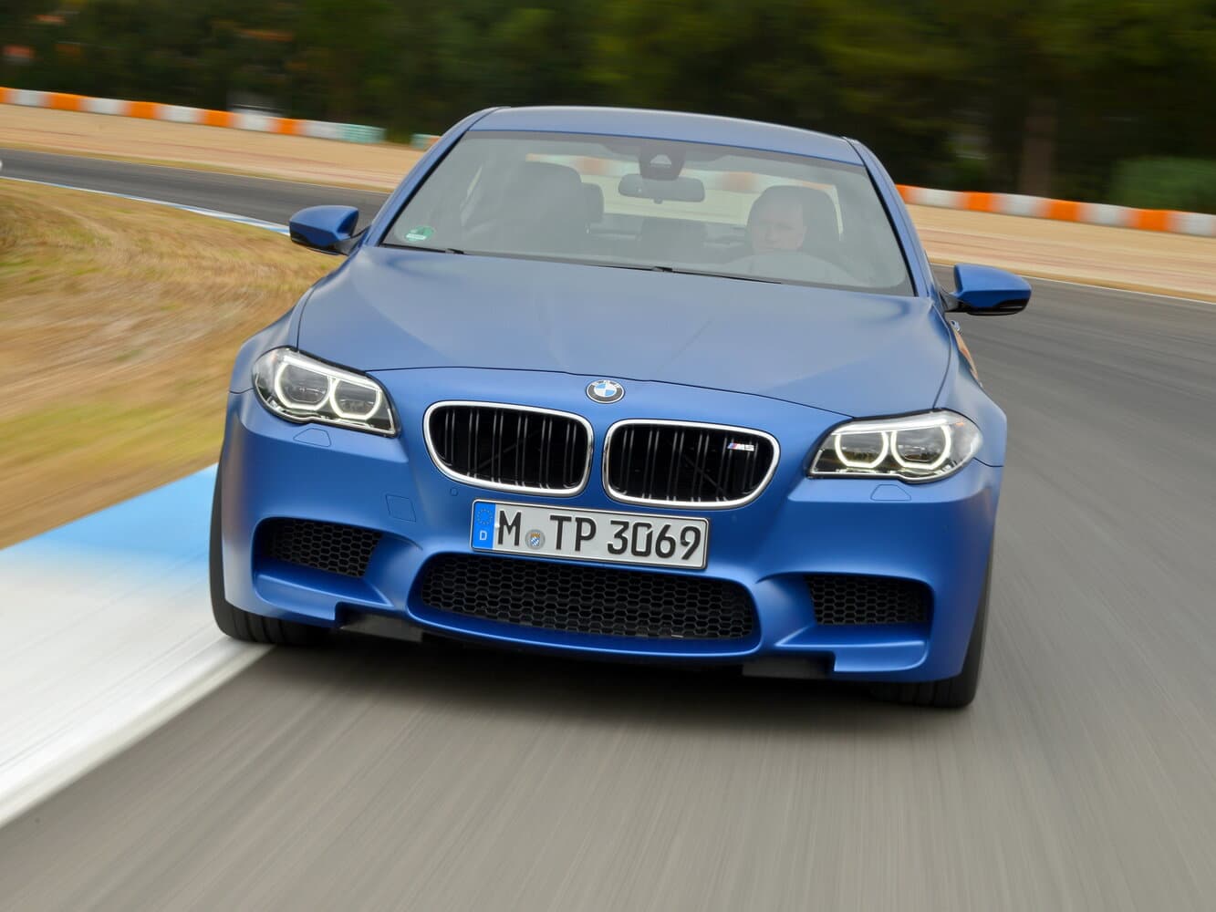 BMW M5 V (F10) Рестайлинг Седан, фото 3