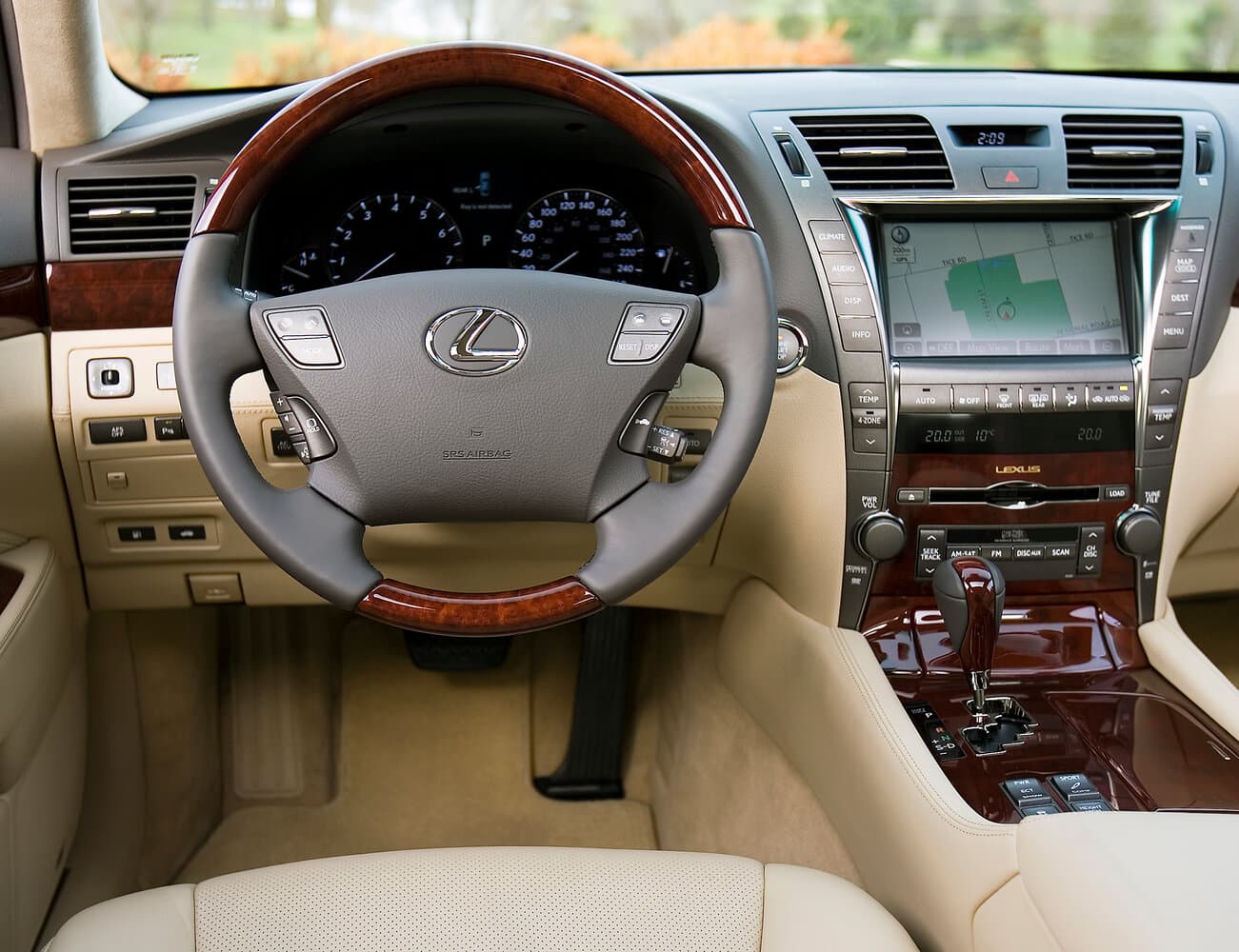 Lexus LS IV Седан Long, фото 6