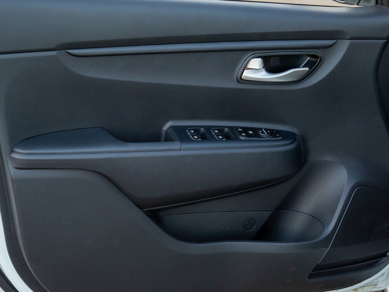 Kia Rio IV Рестайлинг Хэтчбек 5 дв. X, фото 21