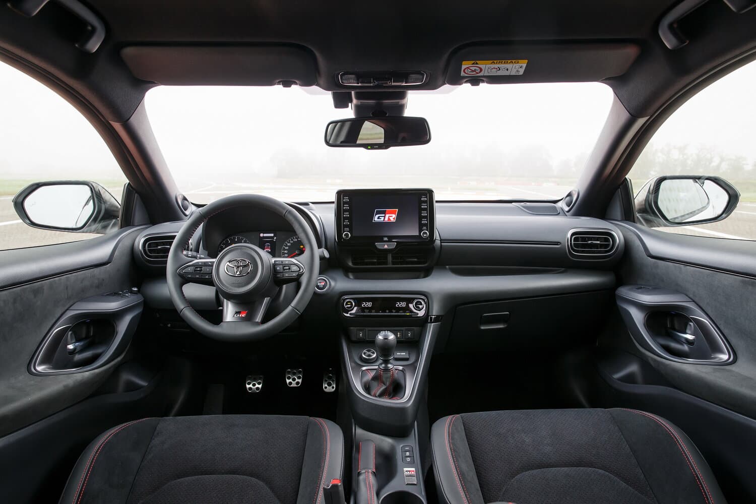 Toyota Yaris IV Хэтчбек 3 дв. GR, фото 6