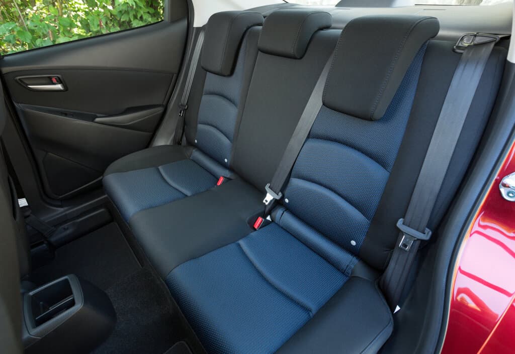 Toyota Yaris DJ/DL Седан, фото 8