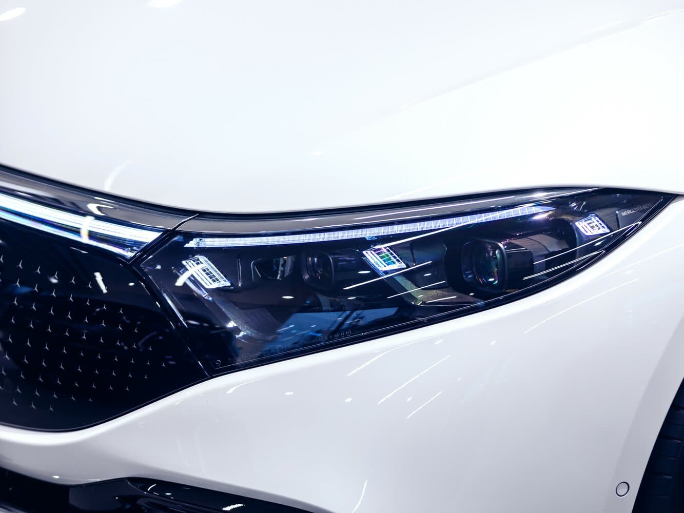 Mercedes-Benz EQS  Лифтбек, фото 32