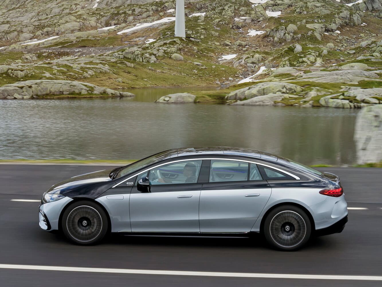 Mercedes-Benz EQS  Лифтбек, фото 2