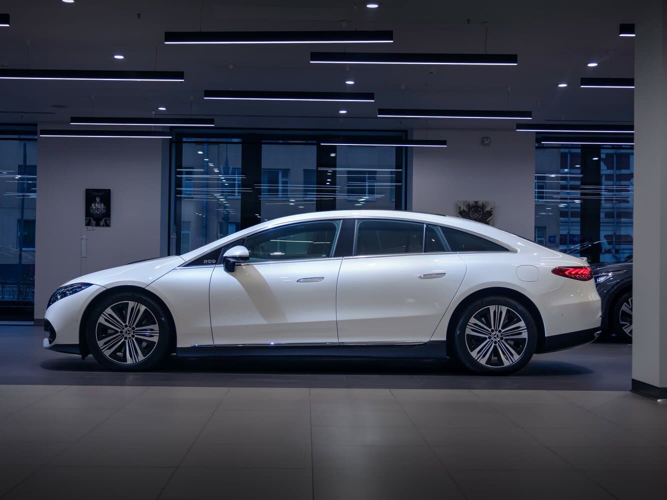 Mercedes-Benz EQS  Лифтбек, фото 20