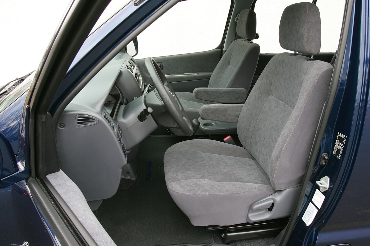 Toyota HiAce XH10 Рестайлинг Минивэн, фото 9