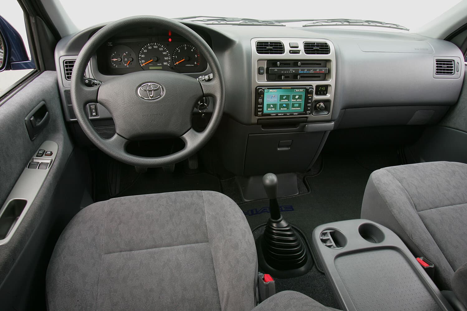 Toyota HiAce XH10 Рестайлинг Минивэн, фото 5