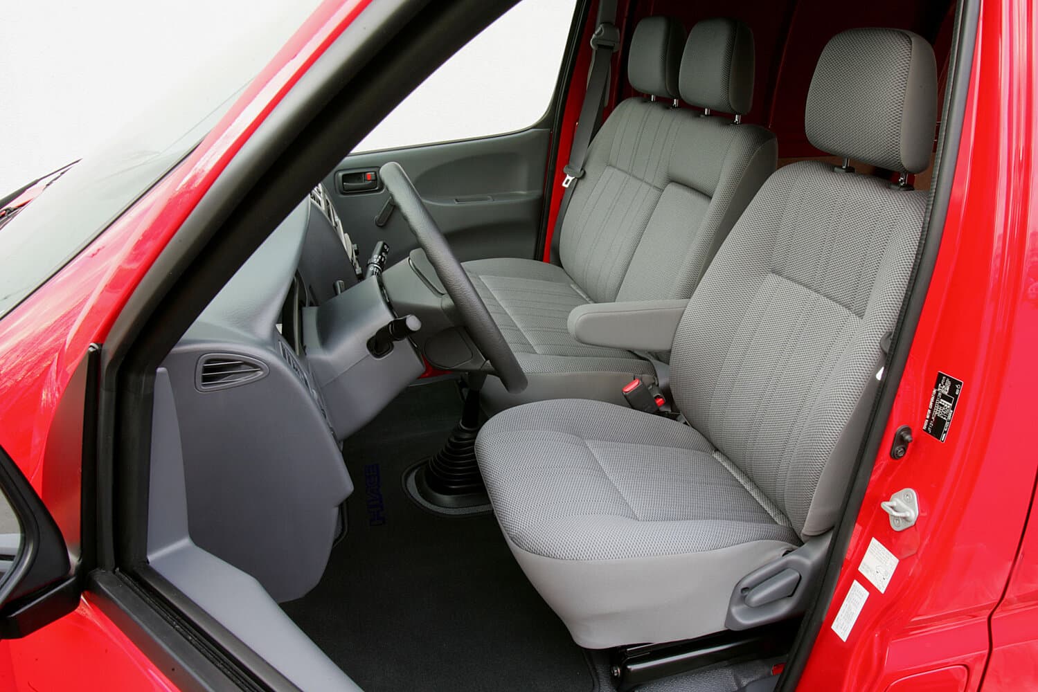Toyota HiAce XH10 Рестайлинг Фургон, фото 6