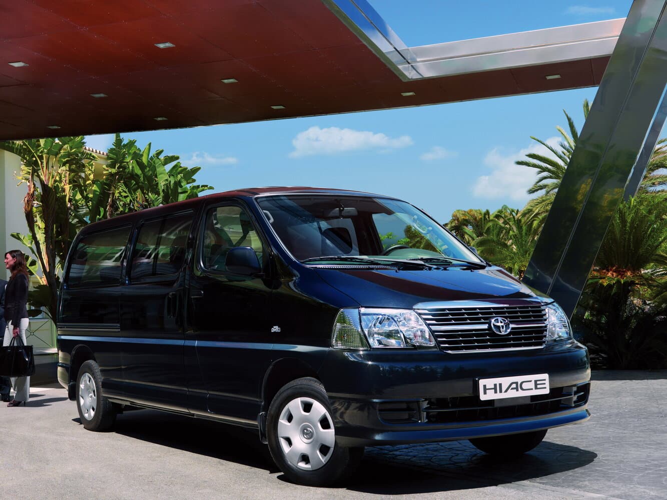 Toyota HiAce XH10 Рестайлинг Минивэн Long