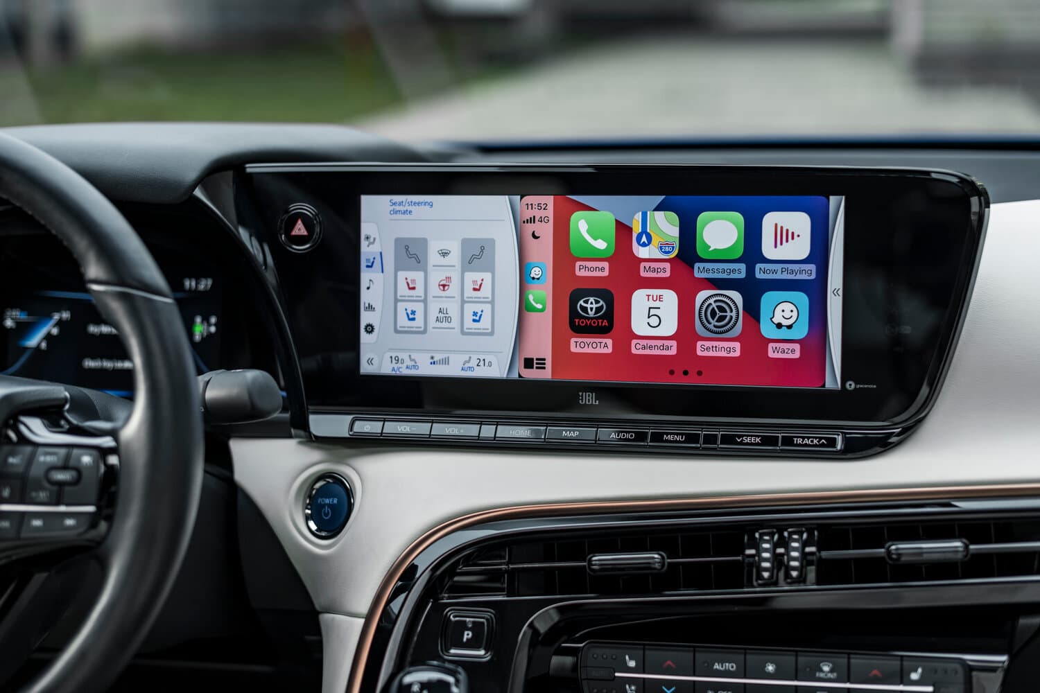 Toyota Mirai II Седан, фото 16